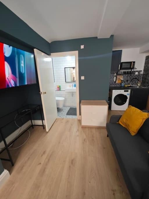 New Studio Flat In Old Street - Zone 1 Leilighet London Eksteriør bilde